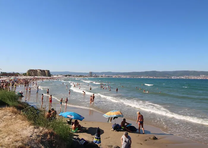 Aqua Blue 38 Penthouse Sunny